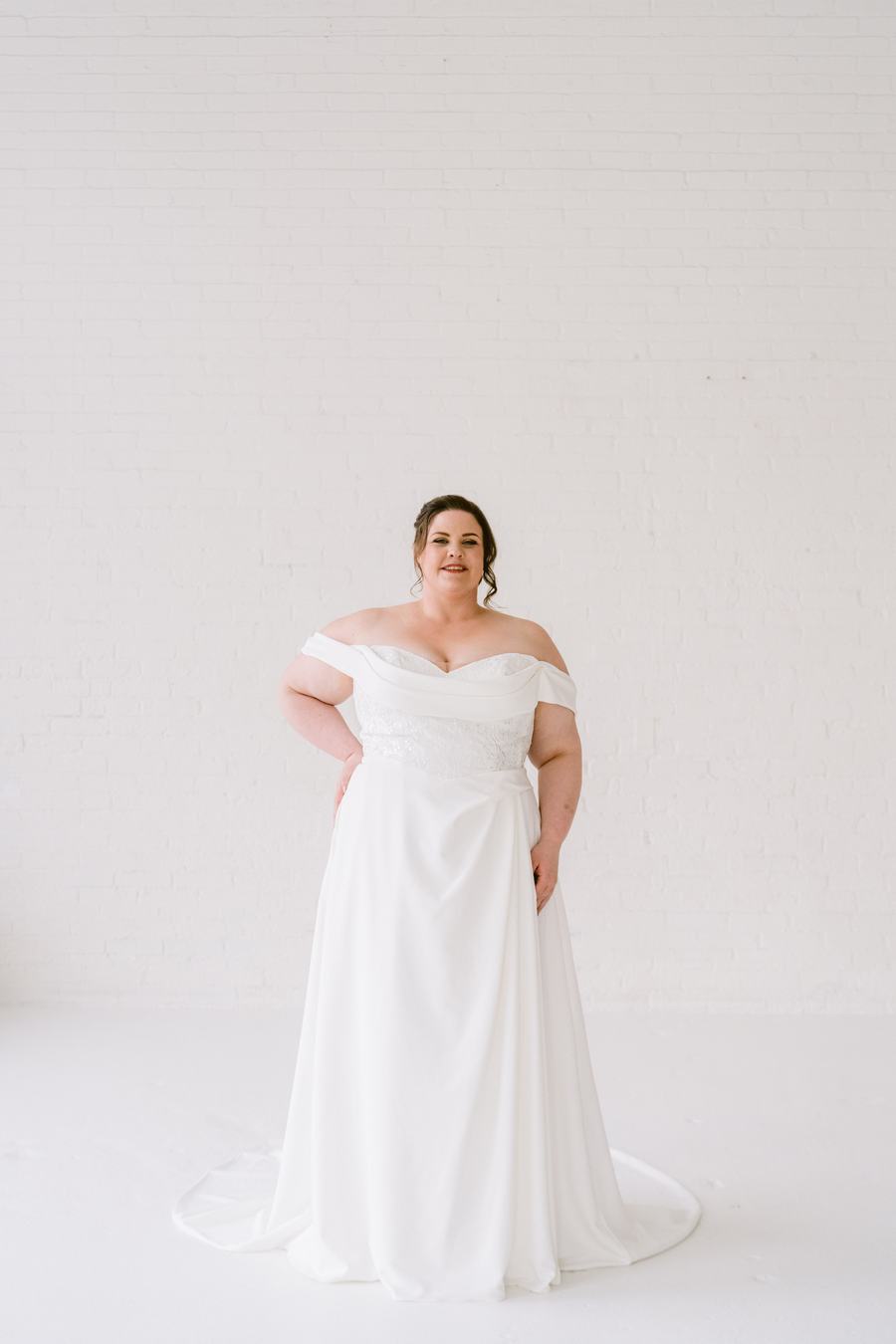 IRIS bridal gown