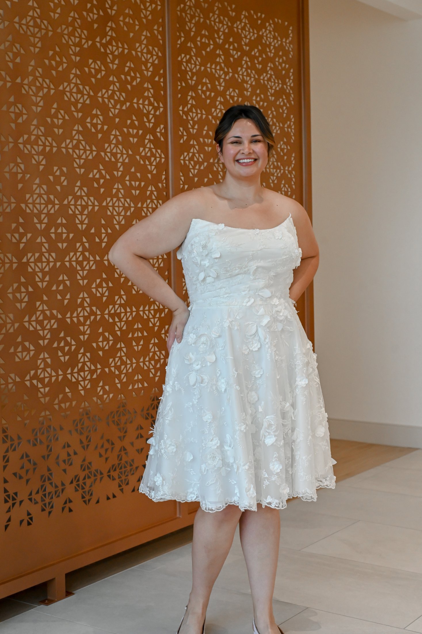 Suzanne Mini bridal gown